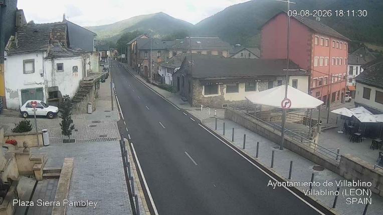Webcam Leitariegos: Plaza Sierra Pambley