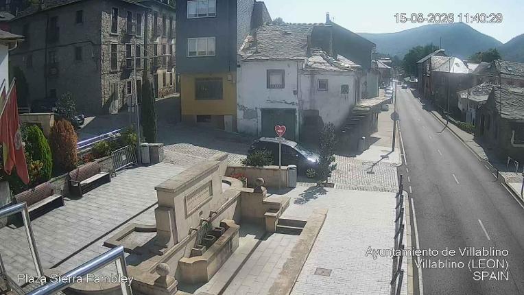 Webcam Leitariegos: Plaza Sierra Pambley