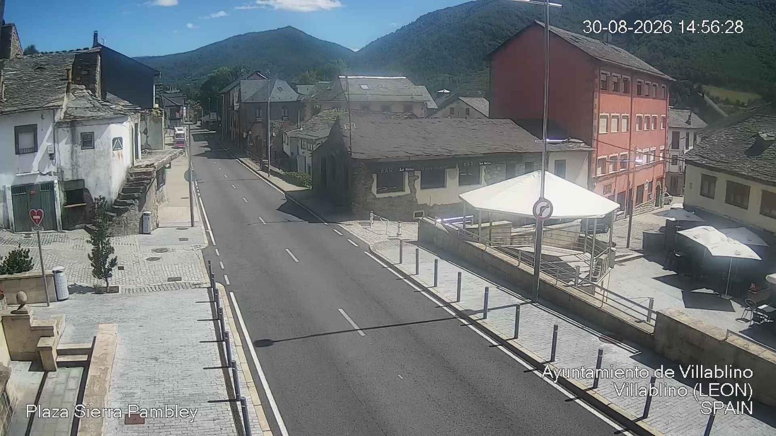 Webcam Leitariegos: Plaza Sierra Pambley