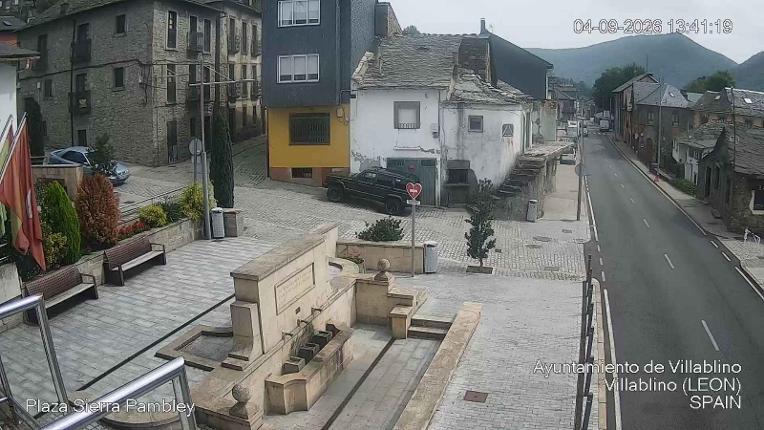 Webcam Leitariegos: Plaza Sierra Pambley