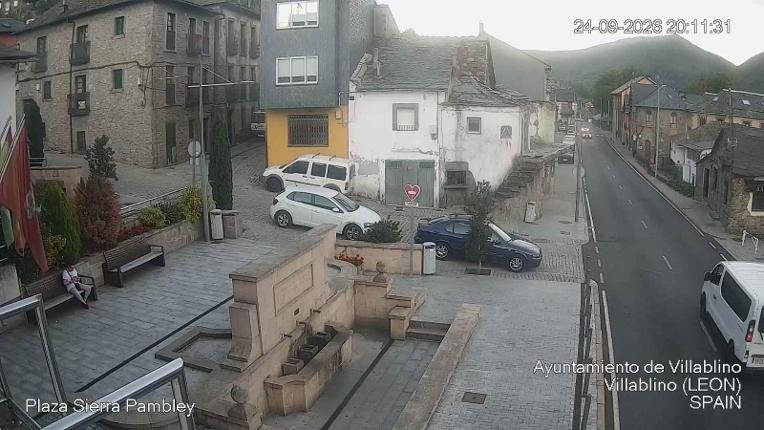 Webcam Leitariegos: Plaza Sierra Pambley