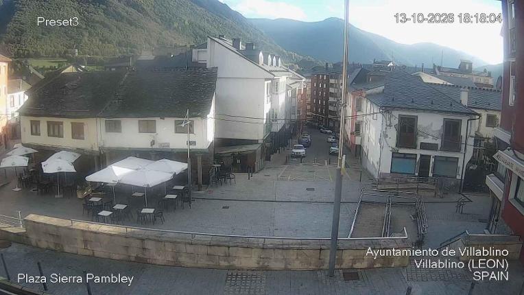 Webcam Leitariegos: Plaza Sierra Pambley