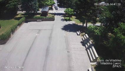 Leitariegos: Plaza de Luis Mateo (aytovillablino.com)
