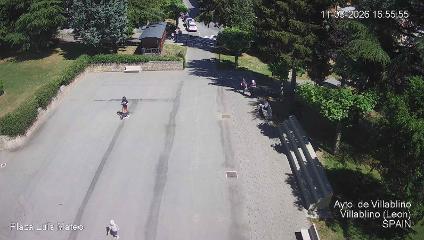 Leitariegos: Plaza de Luis Mateo (aytovillablino.com)