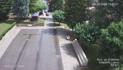 Leitariegos: Plaza de Luis Mateo (aytovillablino.com)