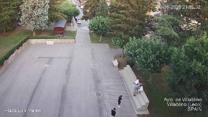 Leitariegos: Plaza de Luis Mateo (aytovillablino.com)