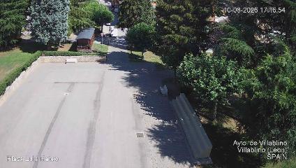 Leitariegos: Plaza de Luis Mateo (aytovillablino.com)