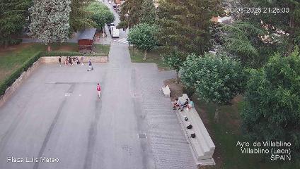 Leitariegos: Plaza de Luis Mateo (aytovillablino.com)