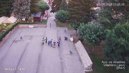 Leitariegos: Plaza de Luis Mateo (aytovillablino.com)