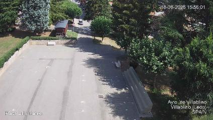 Leitariegos: Plaza de Luis Mateo (aytovillablino.com)