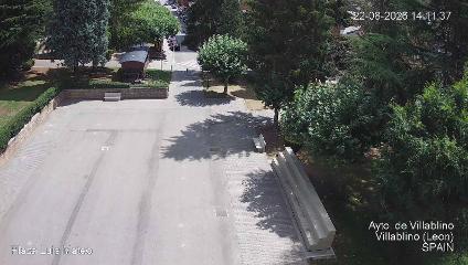 Leitariegos: Plaza de Luis Mateo (aytovillablino.com)