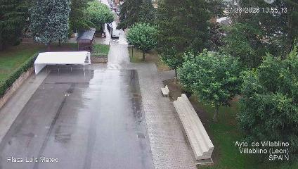 Leitariegos: Plaza de Luis Mateo (aytovillablino.com)