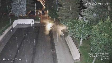 Leitariegos: Plaza de Luis Mateo (aytovillablino.com)