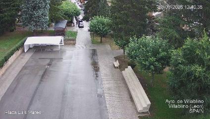 Leitariegos: Plaza de Luis Mateo (aytovillablino.com)