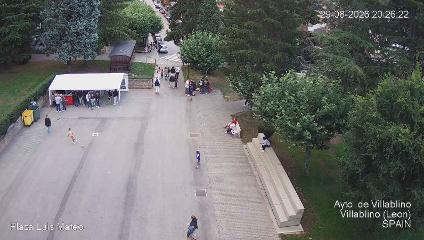 Leitariegos: Plaza de Luis Mateo (aytovillablino.com)