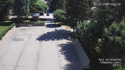 Leitariegos: Plaza de Luis Mateo (aytovillablino.com)