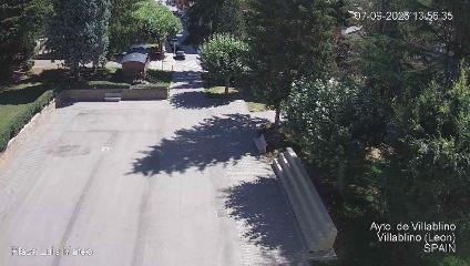 Leitariegos: Plaza de Luis Mateo (aytovillablino.com)