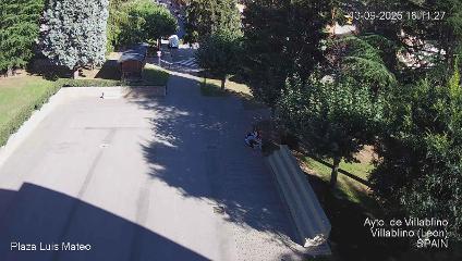Leitariegos: Plaza de Luis Mateo (aytovillablino.com)