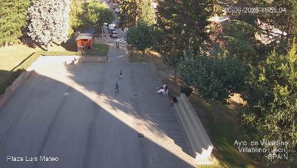 Leitariegos: Plaza de Luis Mateo (aytovillablino.com)