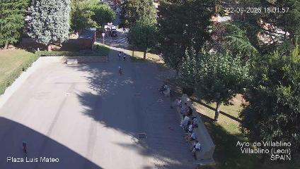 Leitariegos: Plaza de Luis Mateo (aytovillablino.com)