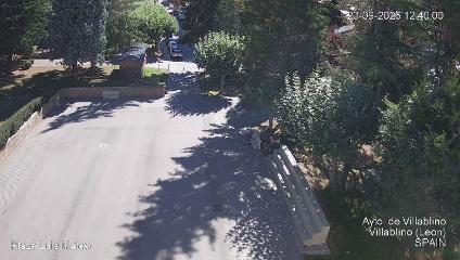 Leitariegos: Plaza de Luis Mateo (aytovillablino.com)