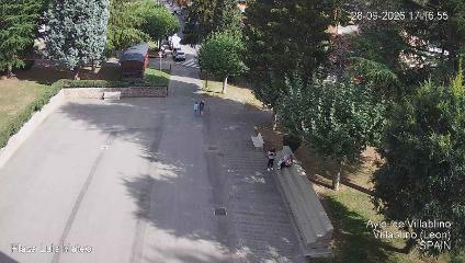 Leitariegos: Plaza de Luis Mateo (aytovillablino.com)
