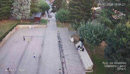 Leitariegos: Plaza de Luis Mateo (aytovillablino.com)