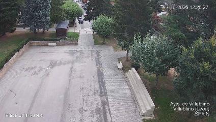 Leitariegos: Plaza de Luis Mateo (aytovillablino.com)