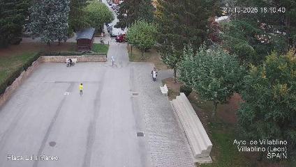 Leitariegos: Plaza de Luis Mateo (aytovillablino.com)