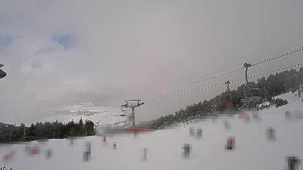 Les Angles: Bas de station (lesangles.com)