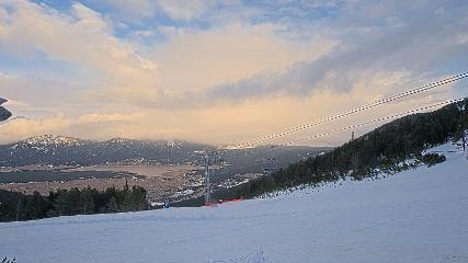 Les Angles: Bas de station (lesangles.com)