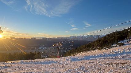 Les Angles: Bas de station (lesangles.com)