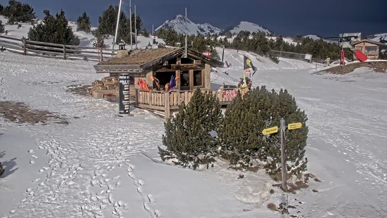 Webcam Les Angles: Roc d aude