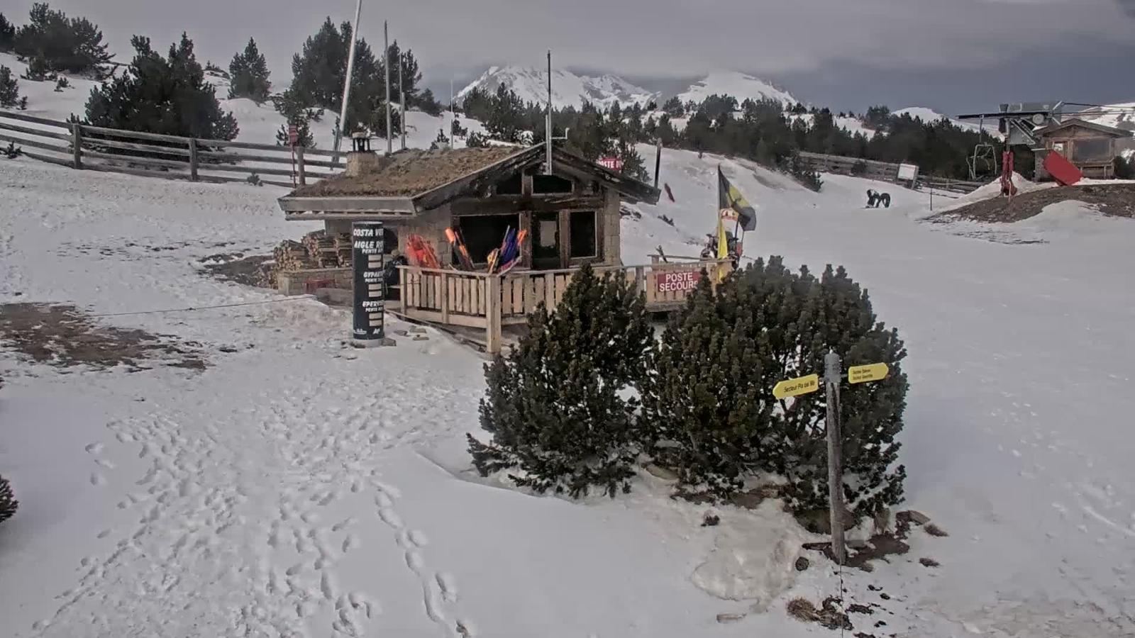 Webcam Les Angles: Roc d aude