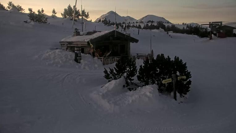 Webcam Les Angles: Roc d aude