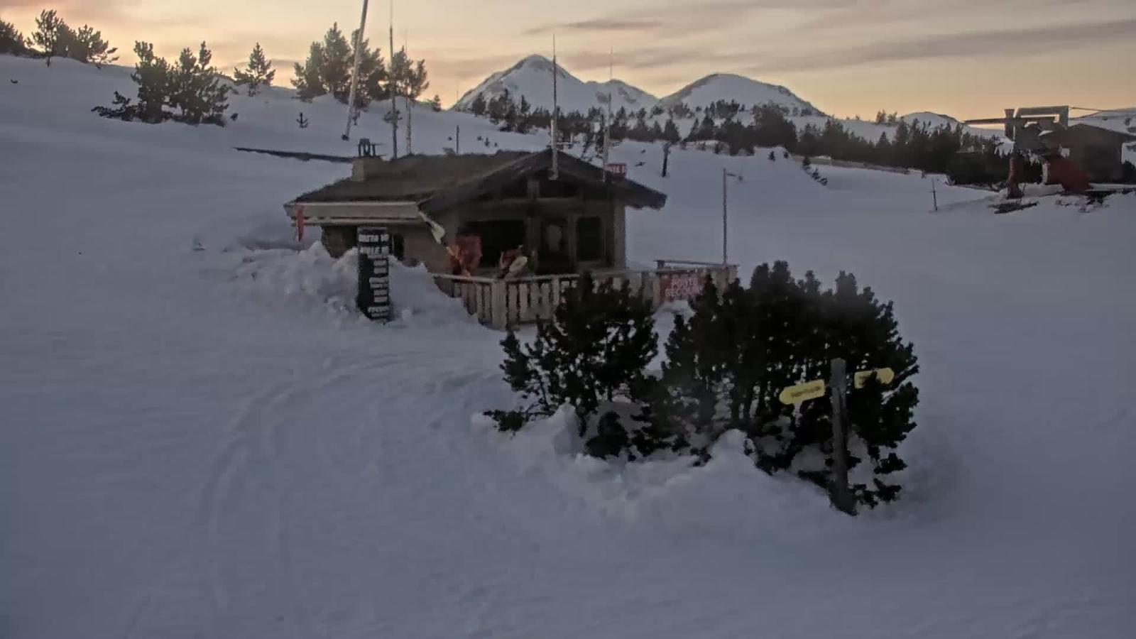 Webcam Les Angles: Roc d aude