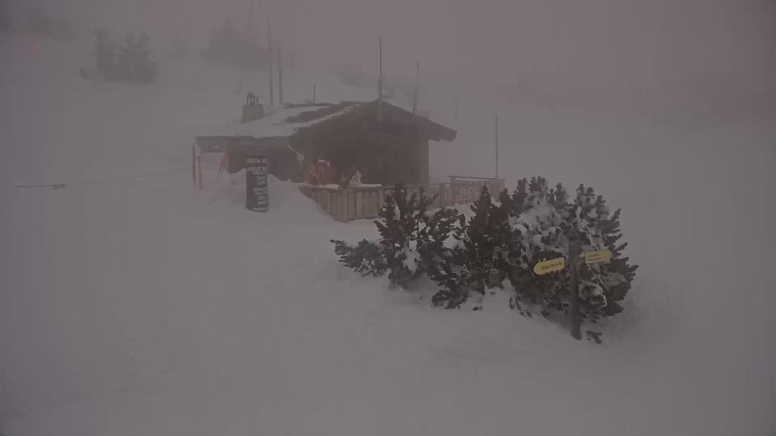 Webcam Les Angles: Roc d aude