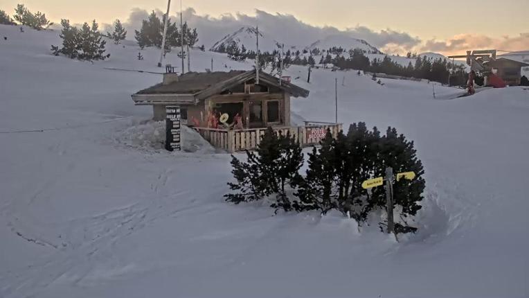 Webcam Les Angles: Roc d aude