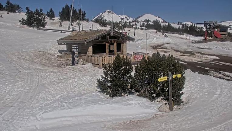 Webcam Les Angles: Roc d aude