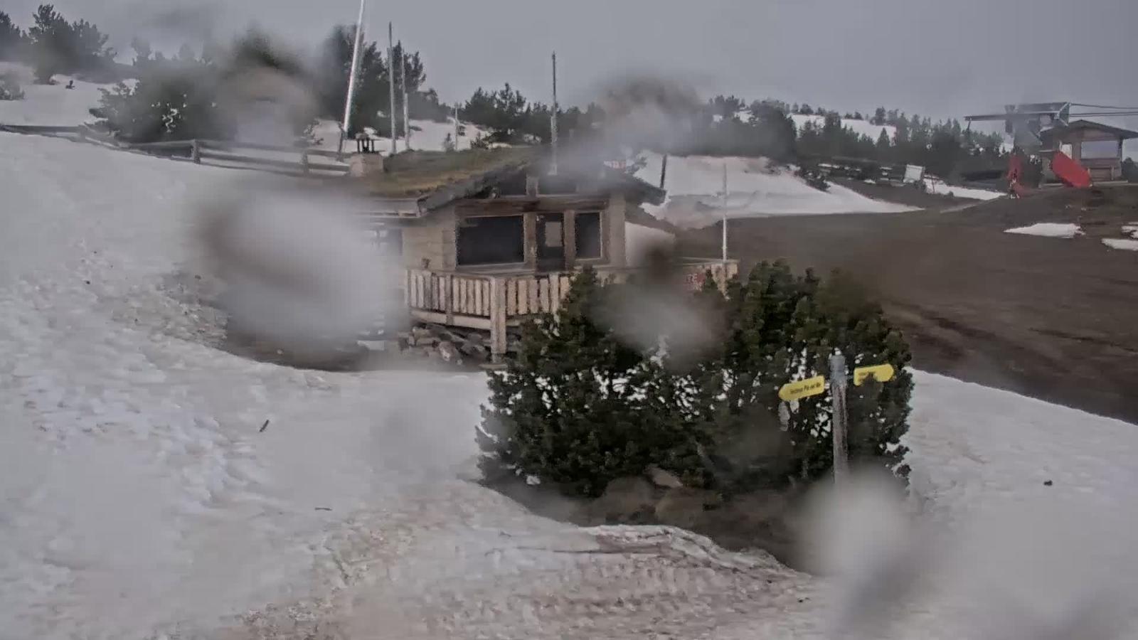 Webcam Les Angles: Roc d aude