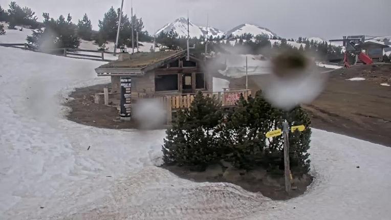 Webcam Les Angles: Roc d aude