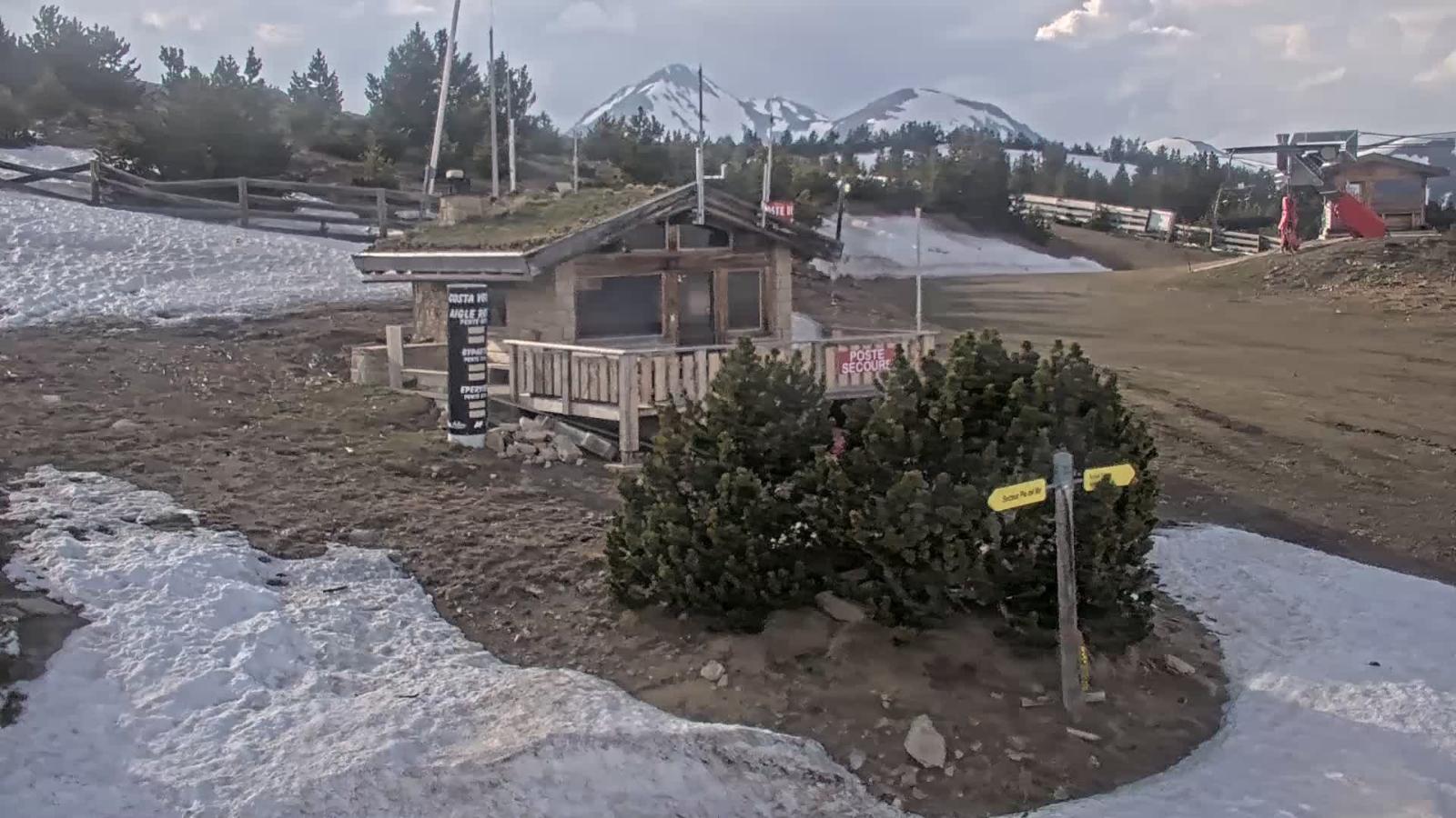 Webcam Les Angles: Roc d aude