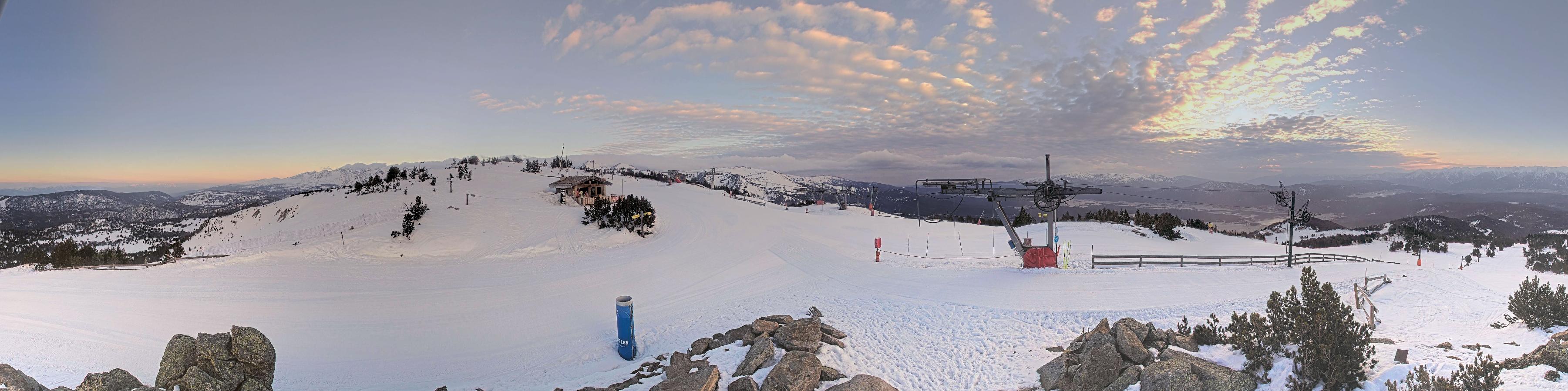 Webcam Les Angles: Vue Panoramique