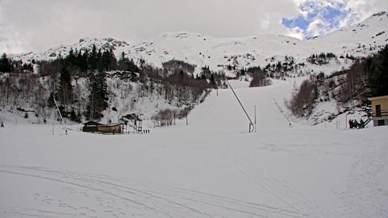 Webcam Les Monts d Olmes: Arrivée Piste