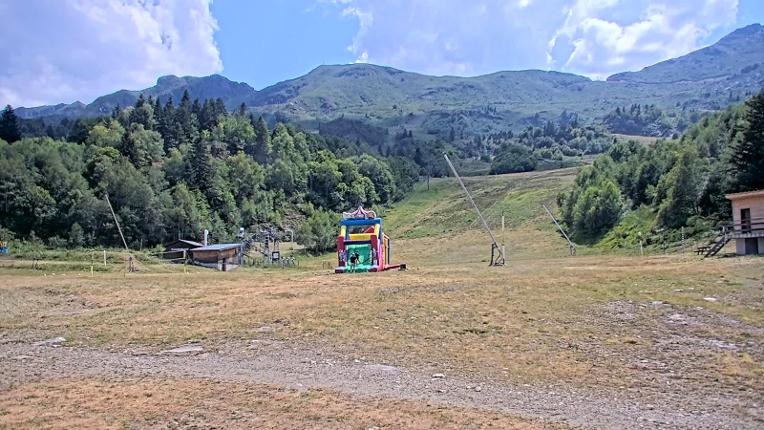 Webcam Les Monts d Olmes: Arrivée Piste
