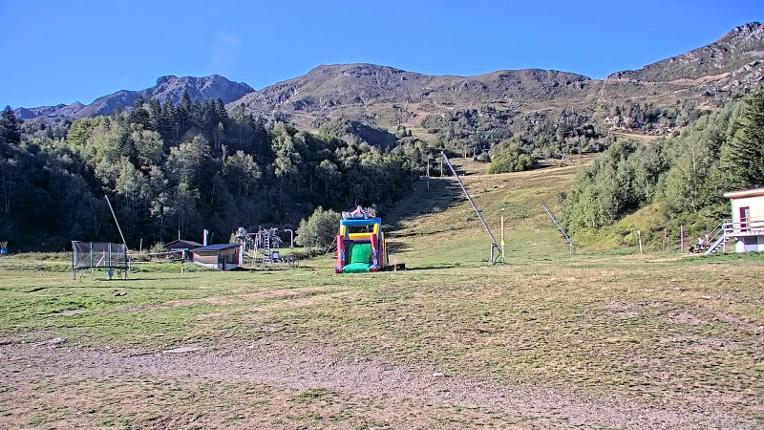Webcam Les Monts d Olmes: Arrivée Piste