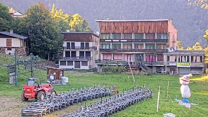 Les Monts d Olmes: Pradeilles (montsdolmes.com)