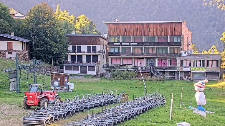 Webcam Les Monts d Olmes: Pradeilles