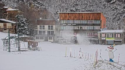 Les Monts d Olmes: Pradeilles (montsdolmes.com)