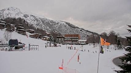 Les Monts d Olmes: Pradeilles (montsdolmes.com)